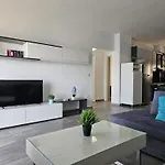 아파트 Wonderful In 272 Sarandë